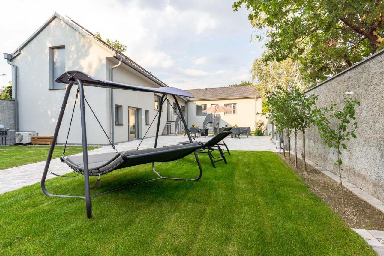 Apartments Galumbo - Bleiben & Geniessen Illmitz Esterno foto